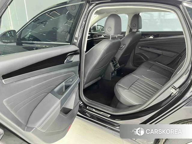 Volkswagen Passat 2022 Черный из Китая