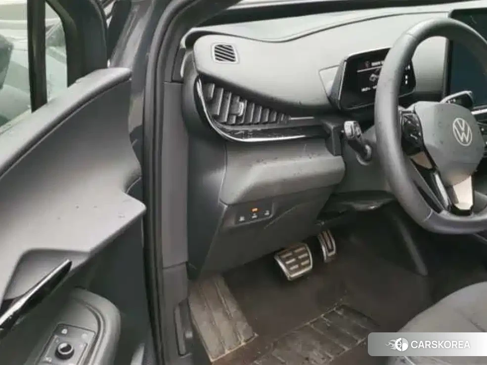 Volkswagen ID. UNYX 2025 Черный из Китая