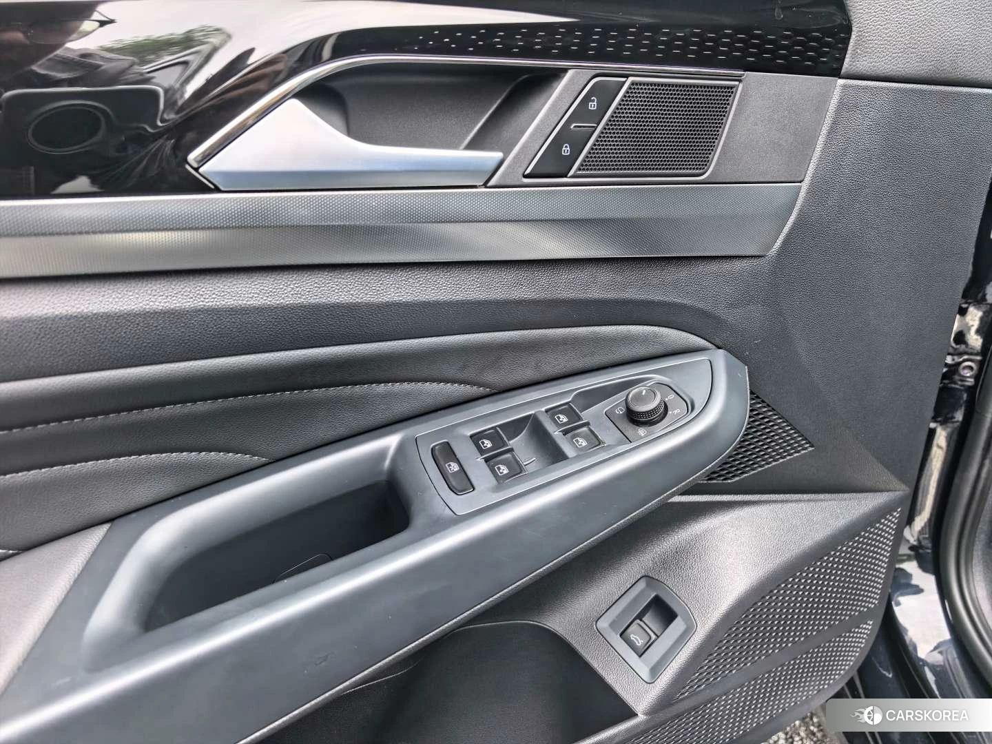 Volkswagen Passat 2023 Черный из Китая