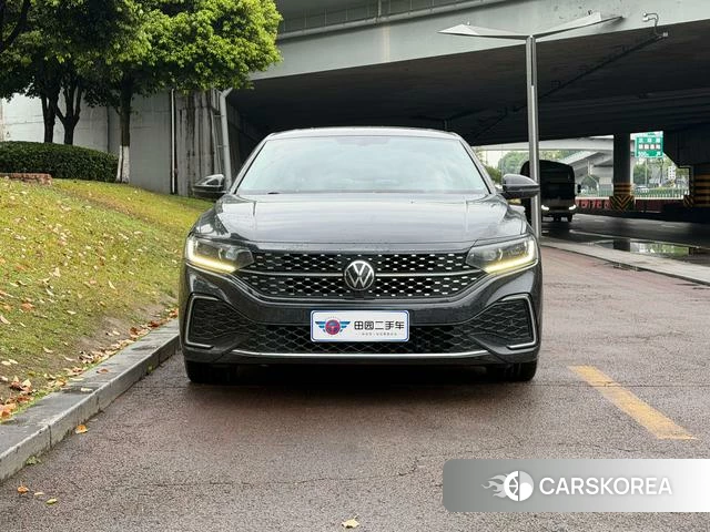 Volkswagen Passat 2022 Черный из Китая