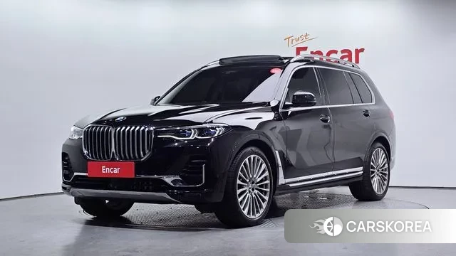 BMW X7 (G07) 2021 Черный из Кореи