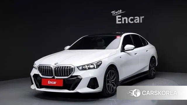 BMW 5 Series (G60) 2024 Белый из Кореи