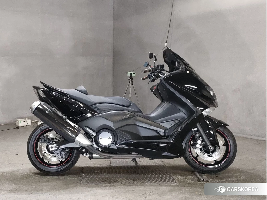 Проданный Yamaha T-MAX 530 id 4104926 из Японии