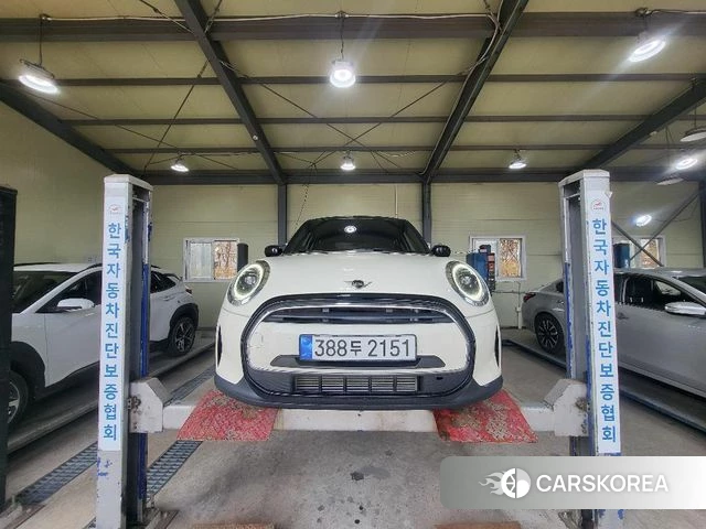 Mini Cooper 2022 Белый из Кореи