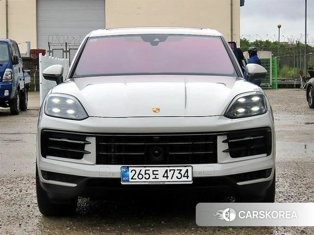 Porsche Cayenne (PO536) 2024 Серый из Кореи