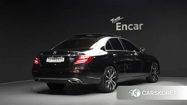 Mercedes-Benz E-Class W213 2019 Черный из Кореи