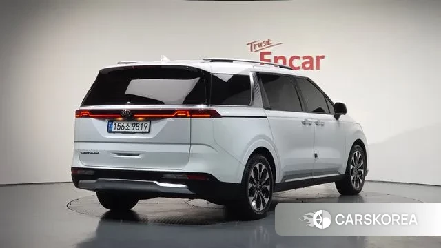 Kia Carnival 4th generation 2020 Белый из Кореи