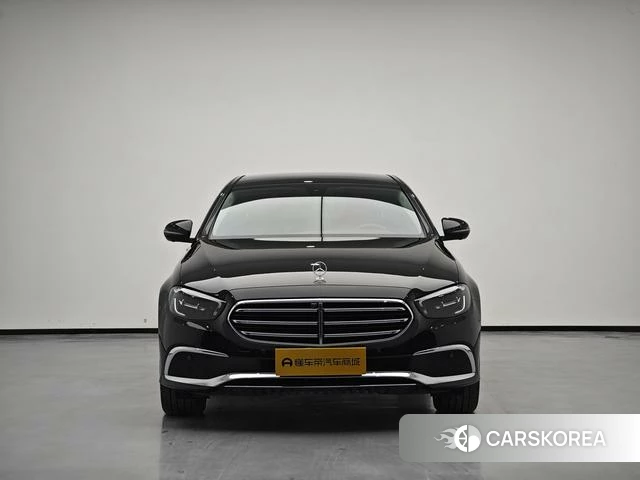 Mercedes-Benz E-class 2022 Черный из Китая
