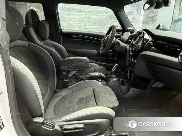 MINI MINI 2024 Белый из Китая