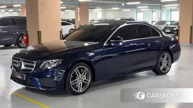 Mercedes-Benz E-Class W213 2018 Синий из Кореи
