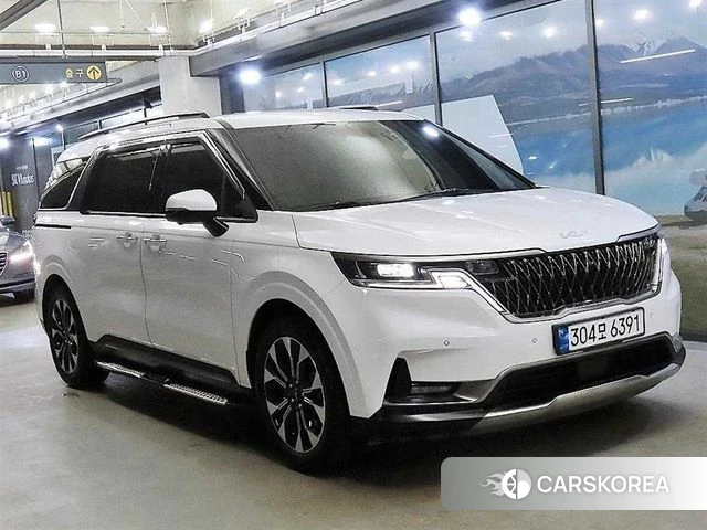 Kia Carnival 4th generation 2023 Белый из Кореи