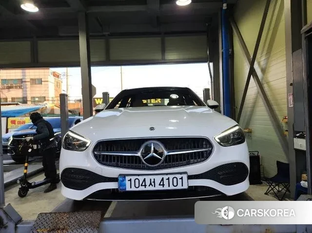 Mercedes-Benz C-Class W206 2025 Белый из Кореи