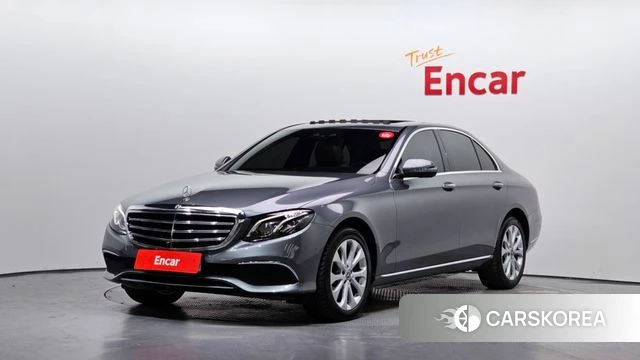 Mercedes-Benz E-Class W213 2018 Серый из Кореи