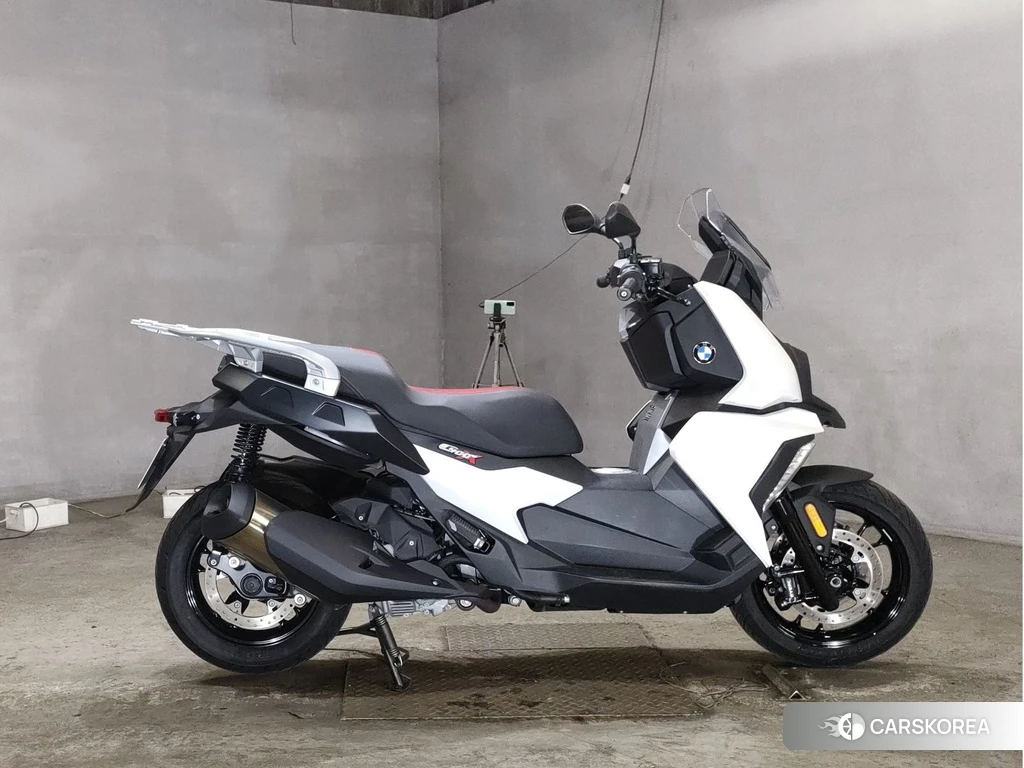 Проданный BMW C400X 2020 из Японии