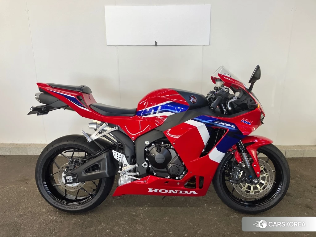 Проданный Honda CBR600RR ABS 2023 из Японии