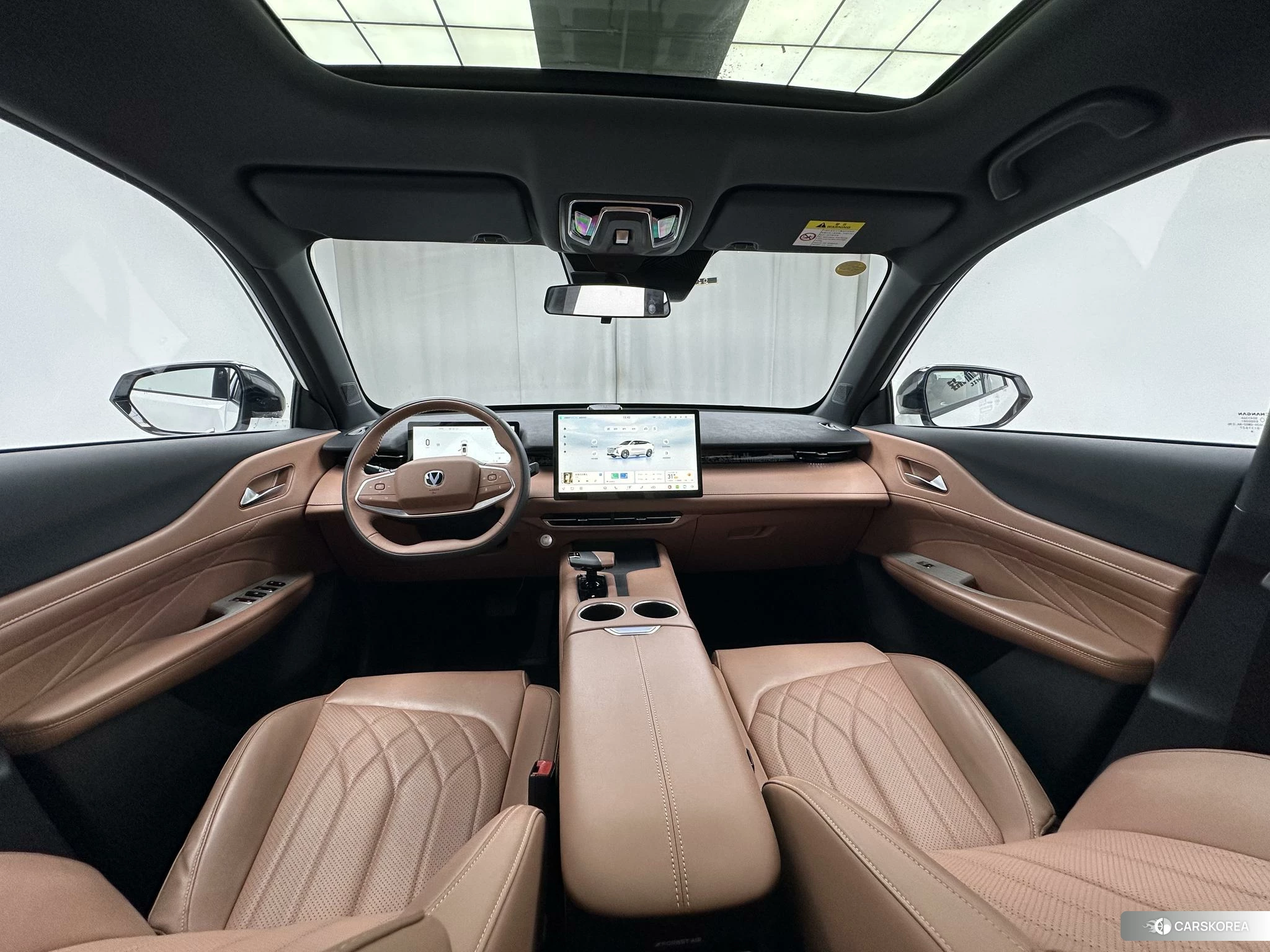 Chang'an UNI-Z PHEV 2024 Белый из Китая