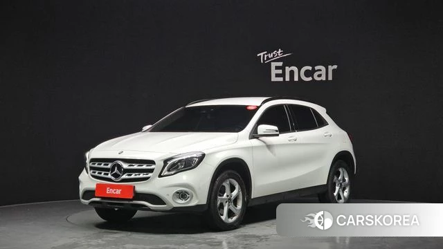 Mercedes-Benz GLA-Class X156 2019 Белый из Кореи