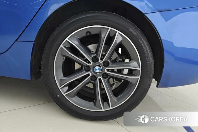 BMW 1 series 2019 Синий из Китая