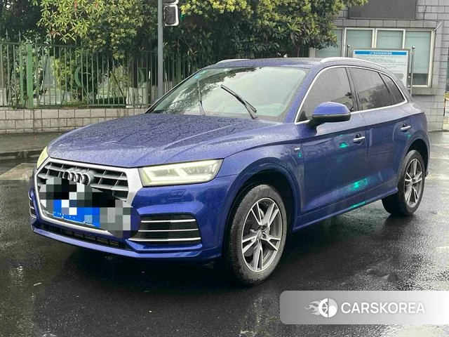 Audi Q5L 2019 Синий из Китая
