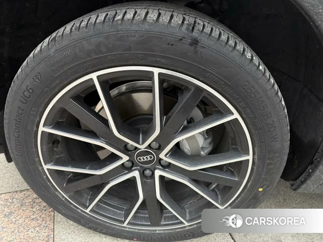 Audi Q5L 2026 Черный из Китая
