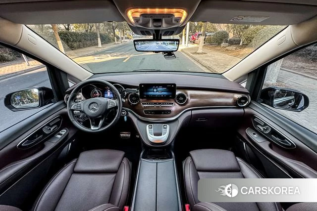 Mercedes-Benz V-class 2023 Черный из Китая