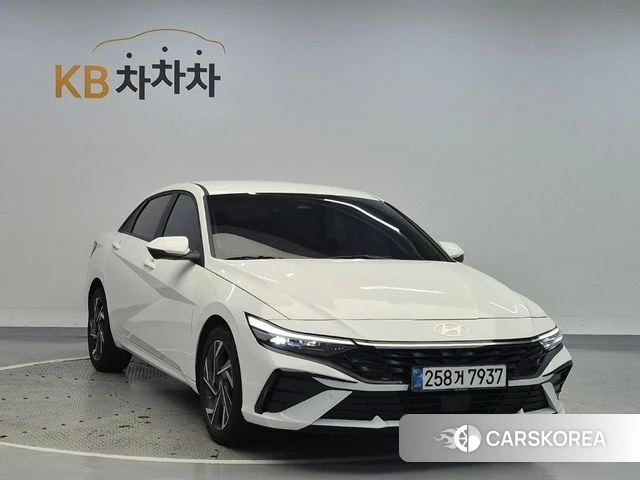 Hyundai The New Avante (CN7) 2024 Белый из Кореи