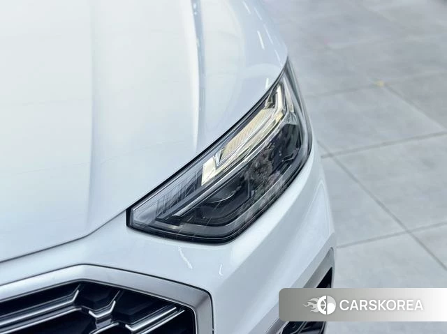 Audi Q5L 2022 Белый из Китая