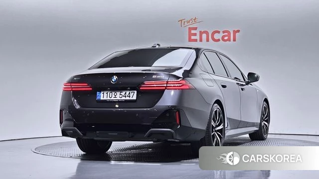 BMW 5 Series (G60) 2024 Серый из Кореи