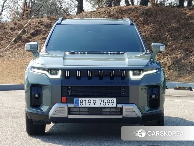 Ssangyong The New Torres 2024 Темно-зеленый из Кореи