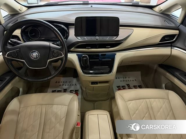 Buick GL8 2023 Белый из Китая