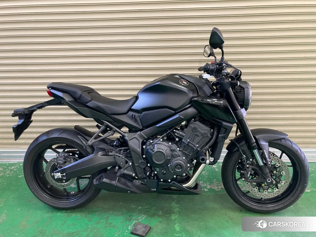 Проданный Honda CB650R 2023 из Японии, фото 2