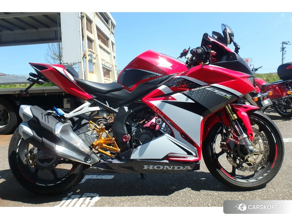 Проданный Honda CBR250RR 2017 из Японии