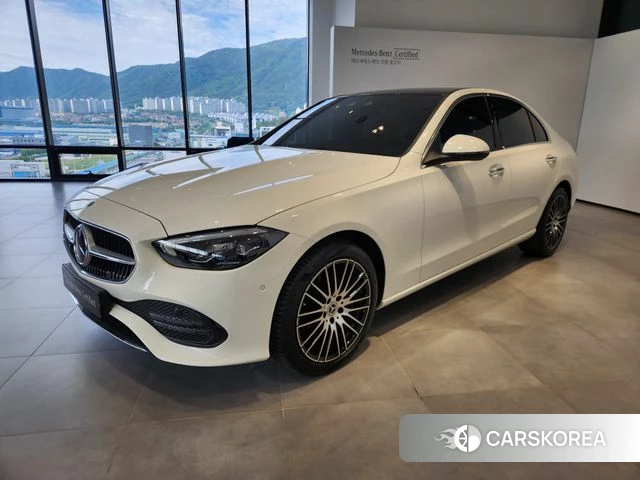 Mercedes-Benz C-Class W206 2025 Белый из Кореи