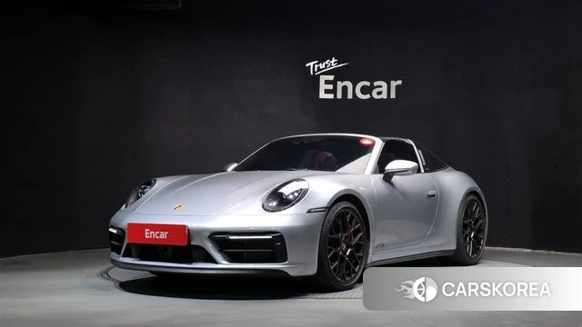 Porsche 911(992) 2023 Серебристо-серый из Кореи
