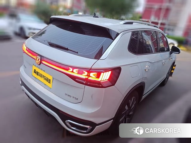Volkswagen Tanyue 2023 Белый из Китая