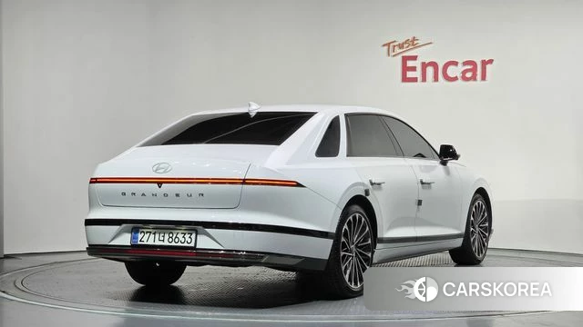 Hyundai Grandeur Hybrid (GN7) 2025 Белый из Кореи
