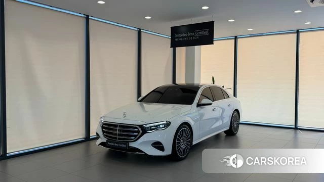 Mercedes-Benz E-Class W214 2026 Белый из Кореи