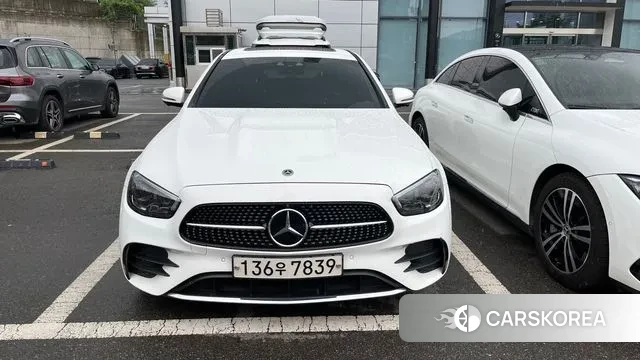 Mercedes-Benz E-Class W213 2022 Белый из Кореи