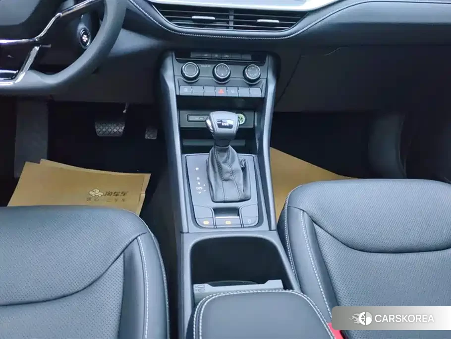 Skoda Kodiak 2024 Белый из Китая