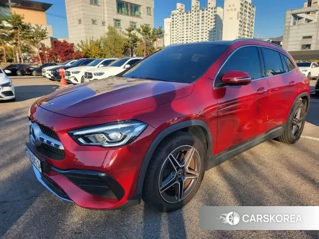 Mercedes-Benz GLA - Class H247 2020 Красный из Кореи