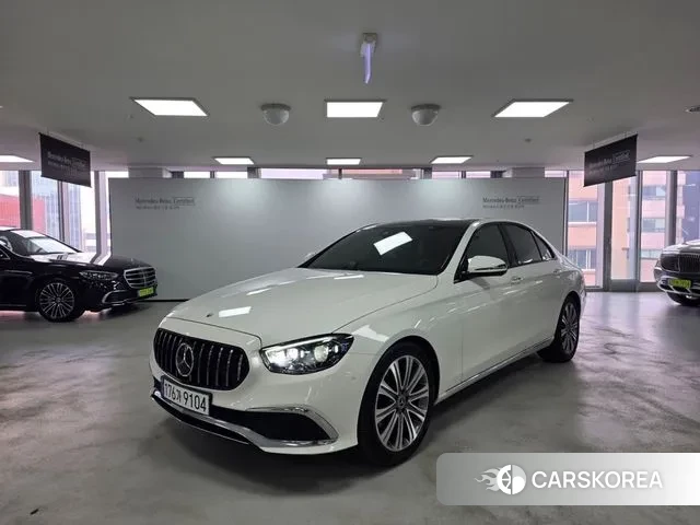 Mercedes-Benz E-Class W213 2020 Белый из Кореи