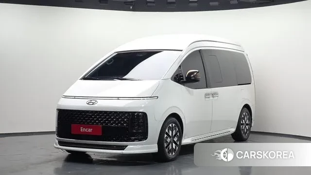 Hyundai Staria 2023 Белый из Кореи