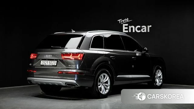 Audi Q7 (4M) 2019 Серый из Кореи