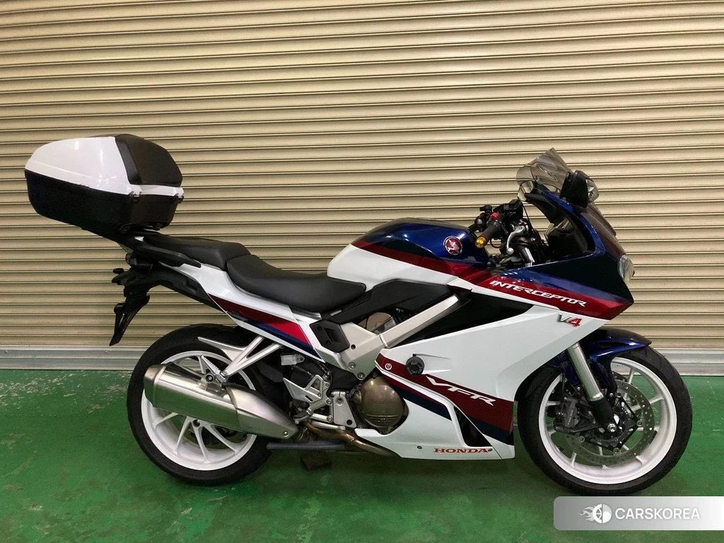 Проданный Honda VFR800F 2019 из Японии, фото 2