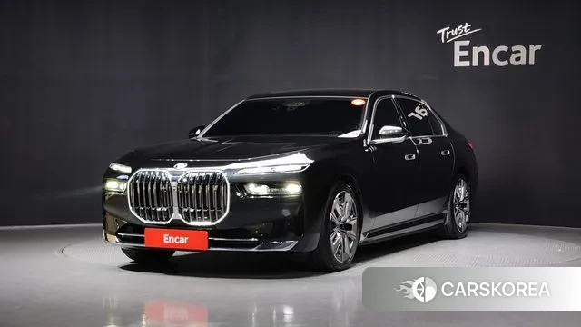 BMW i7 (G70) 2023 Черный из Кореи