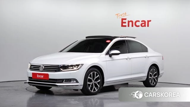 Volkswagen Passat GT (B8) 2018 Белый из Кореи