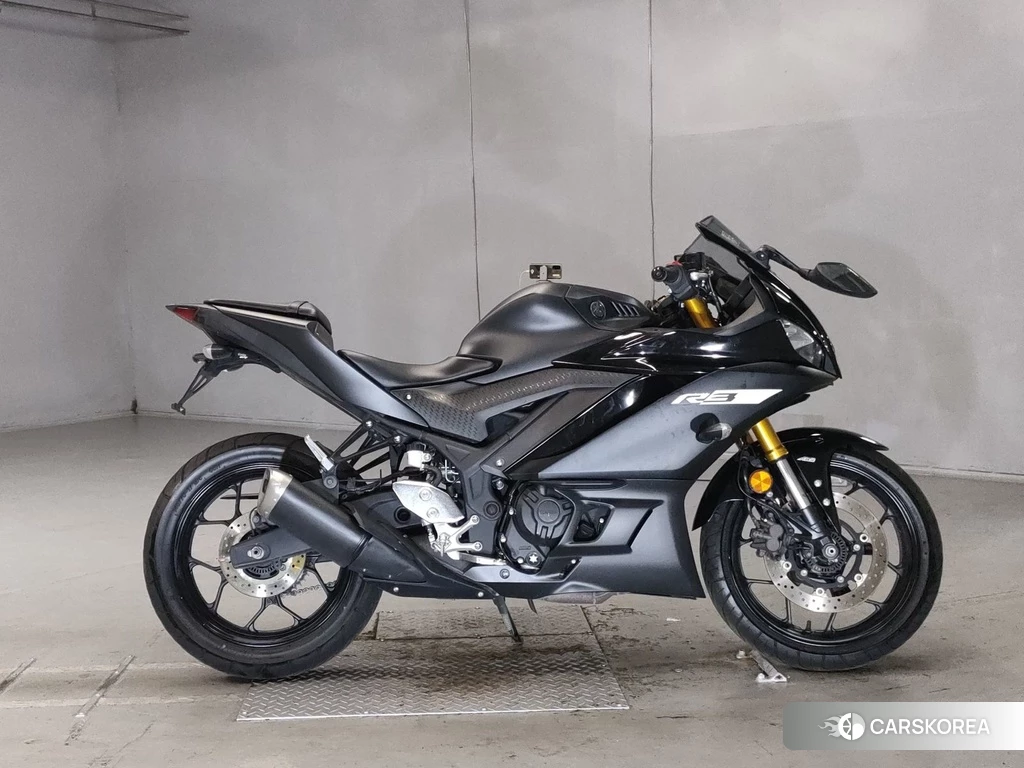 Проданный Yamaha YZF-R3 2019 из Японии
