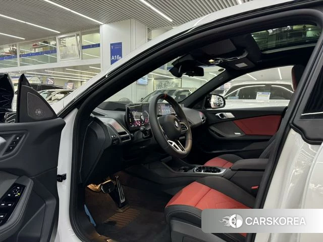 BMW 2 series 2026 Белый из Китая