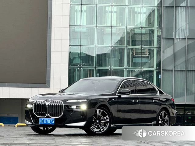 BMW 7 series 2023 Черный из Китая