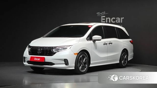 Honda Odyssey 2021 Белый из Кореи